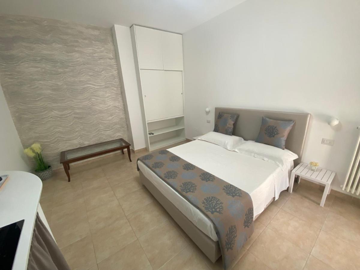 Casa Fiorita Bed & Breakfast เวียสเต ภายนอก รูปภาพ