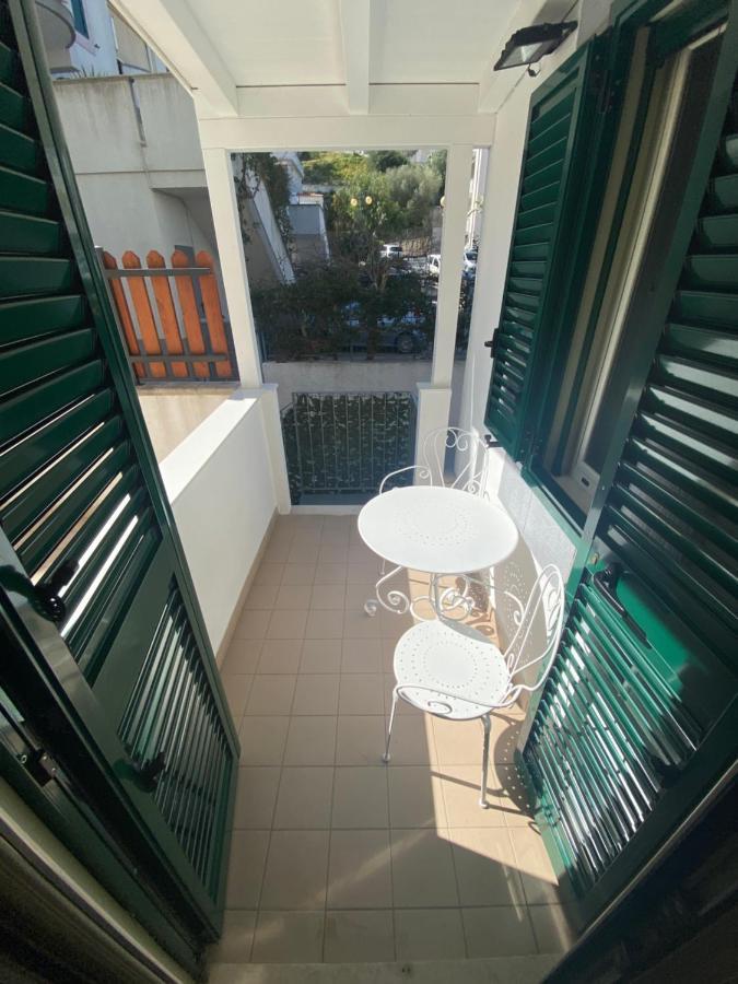Casa Fiorita Bed & Breakfast เวียสเต ภายนอก รูปภาพ