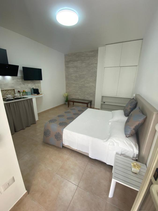 Casa Fiorita Bed & Breakfast เวียสเต ภายนอก รูปภาพ