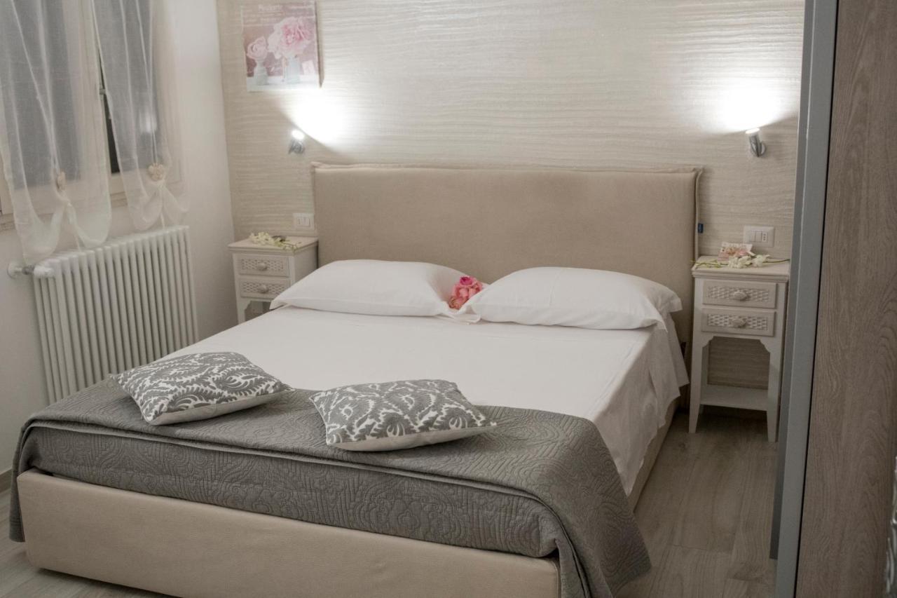 Casa Fiorita Bed & Breakfast เวียสเต ภายนอก รูปภาพ