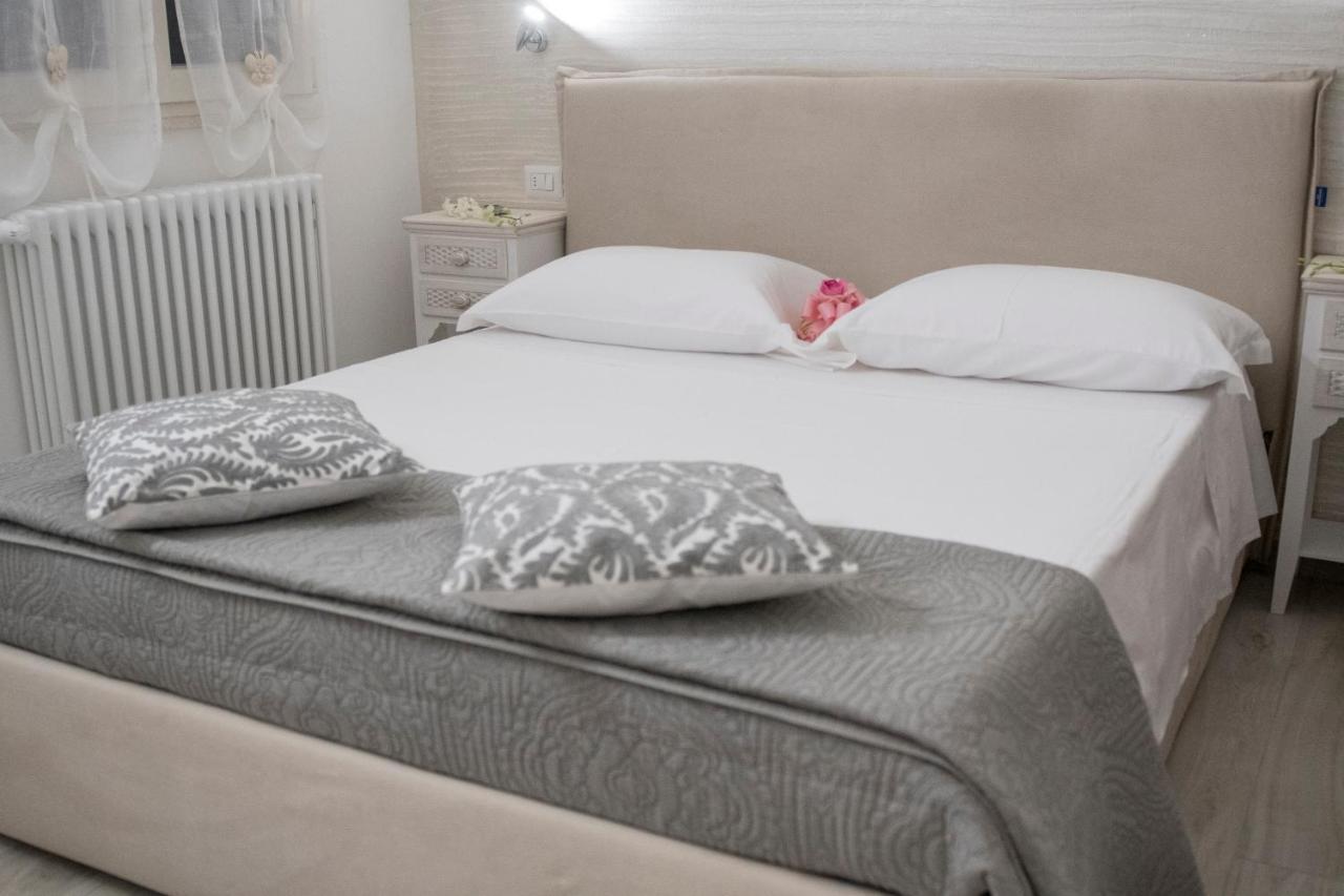 Casa Fiorita Bed & Breakfast เวียสเต ภายนอก รูปภาพ