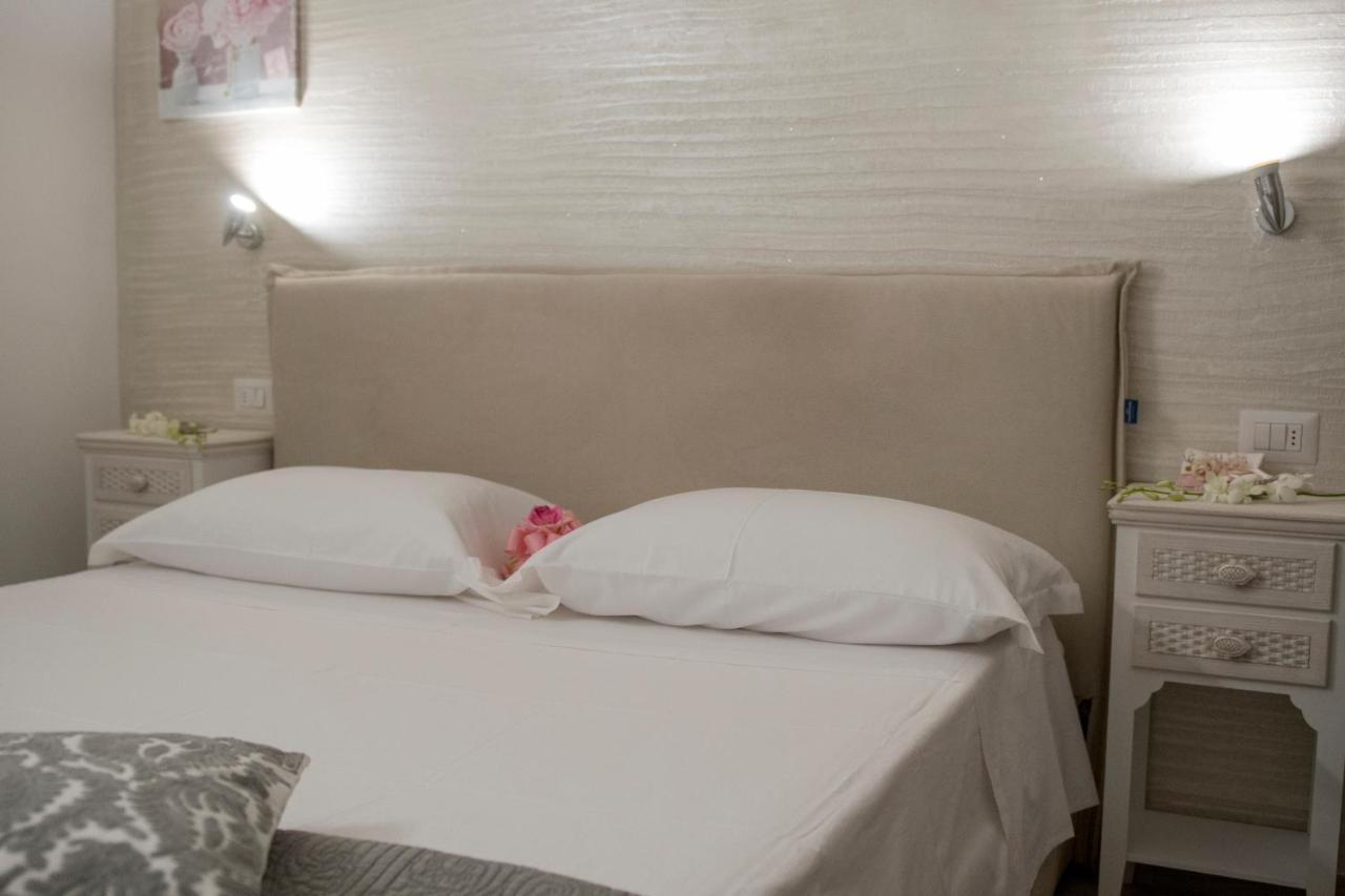 Casa Fiorita Bed & Breakfast เวียสเต ภายนอก รูปภาพ