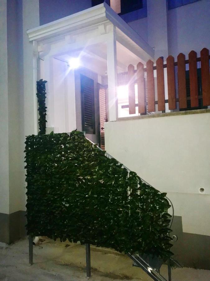 Casa Fiorita Bed & Breakfast เวียสเต ภายนอก รูปภาพ